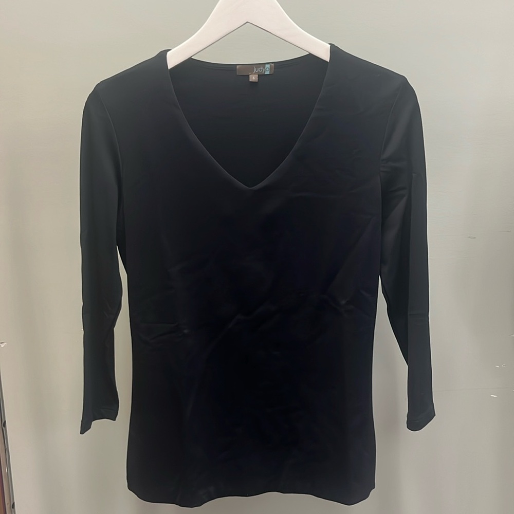 Judy P V-neck Long Sleeve!